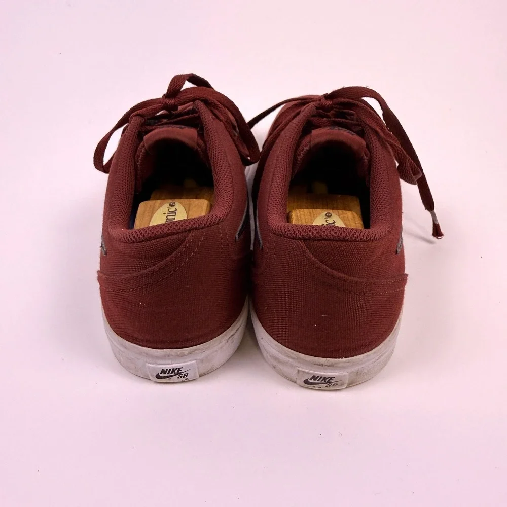 Nike SB Check Shoes Solarsoft Canvas Mens Size 12 Burgundy Maroon Skate